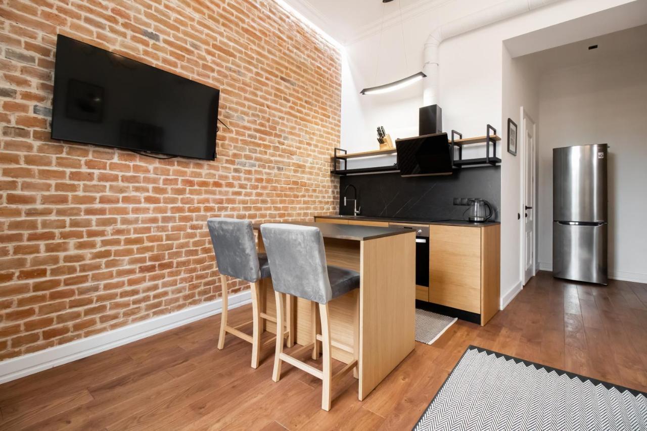 Seveneleven Apartments Черновцы Экстерьер фото
