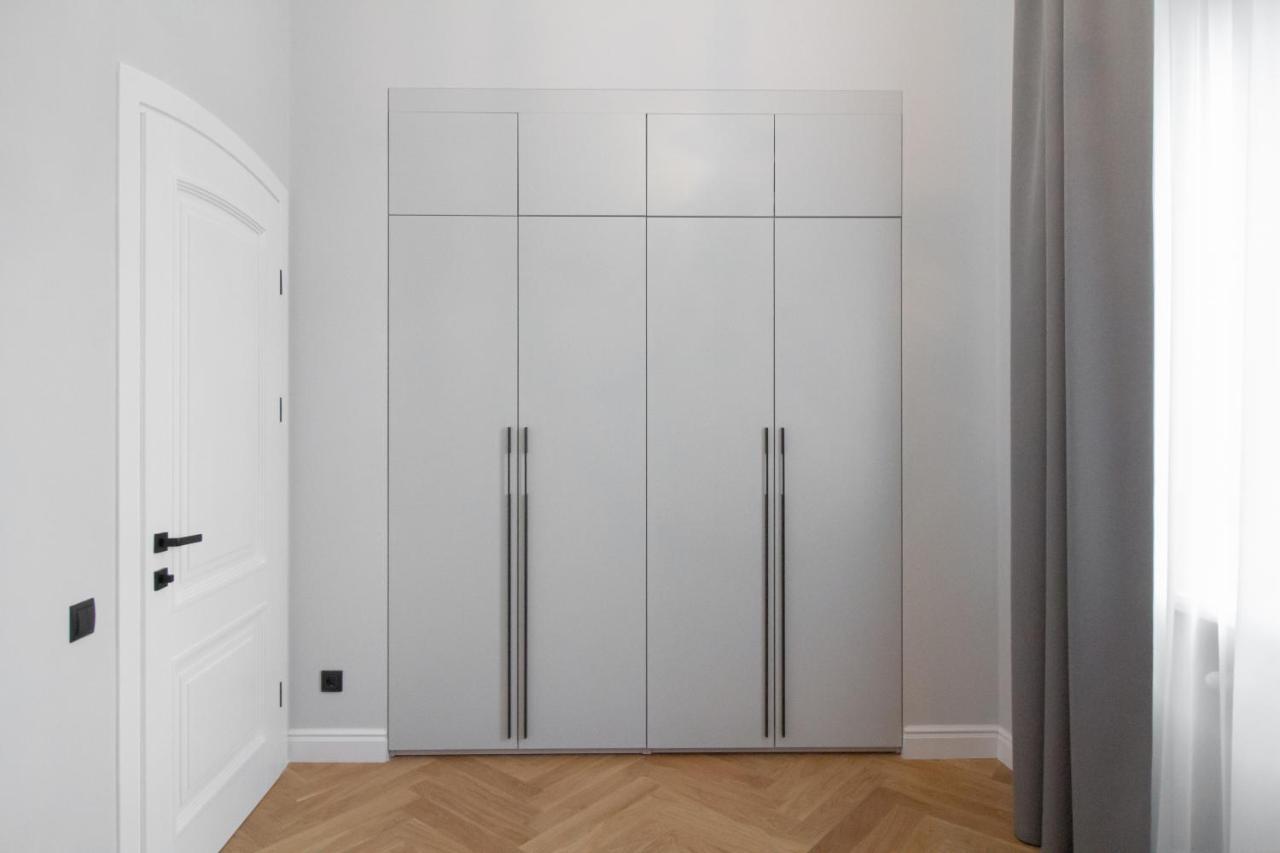 Seveneleven Apartments Черновцы Экстерьер фото